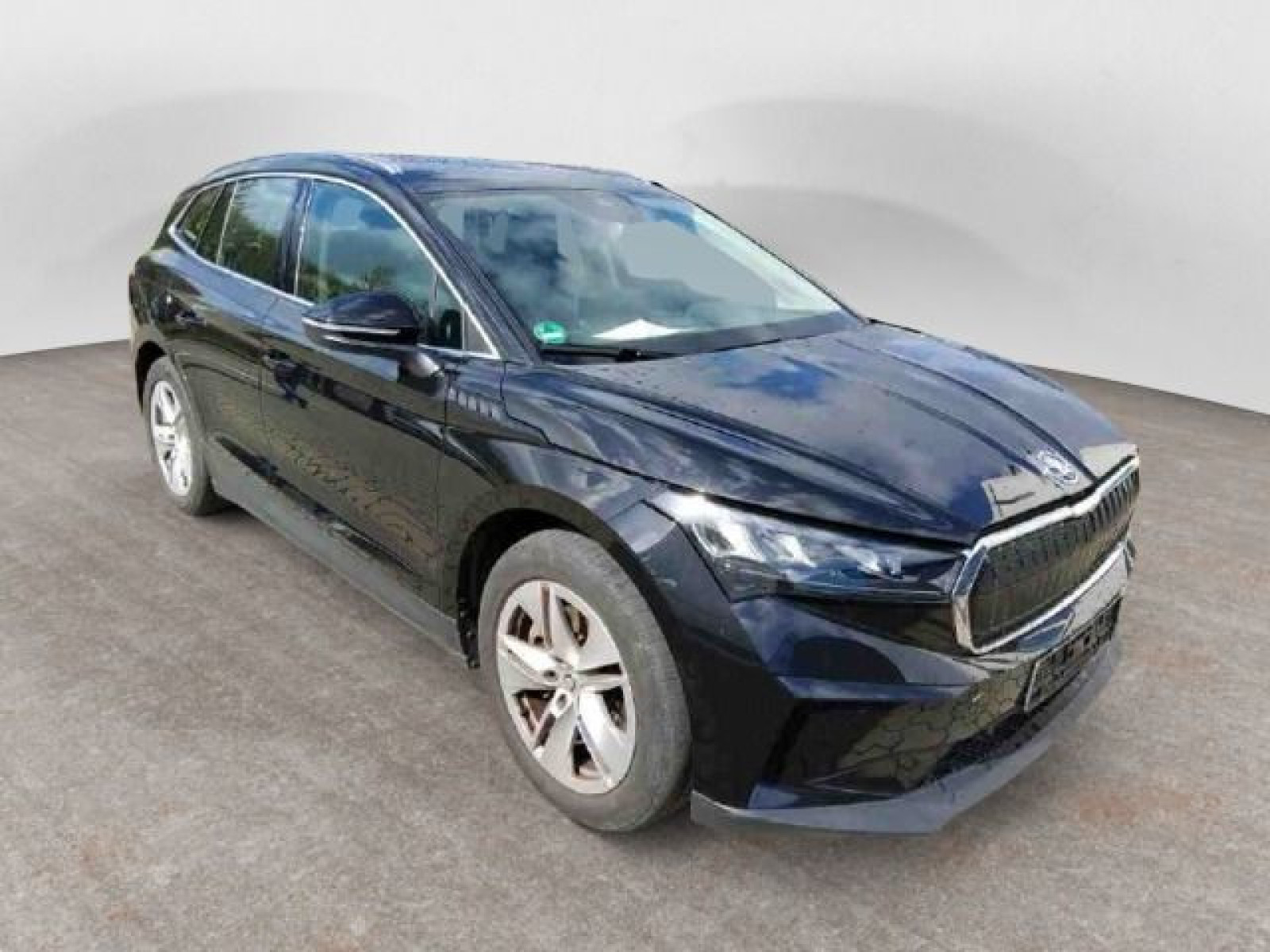 diagonal-frontansicht-aussen