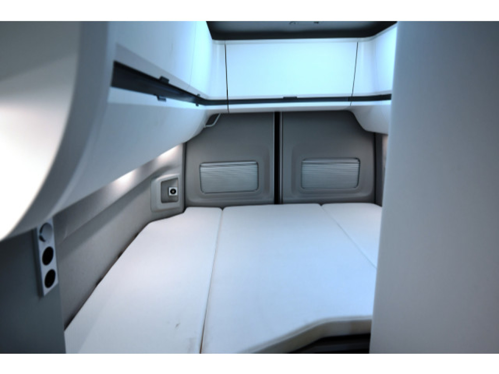Volkswagen - California_16